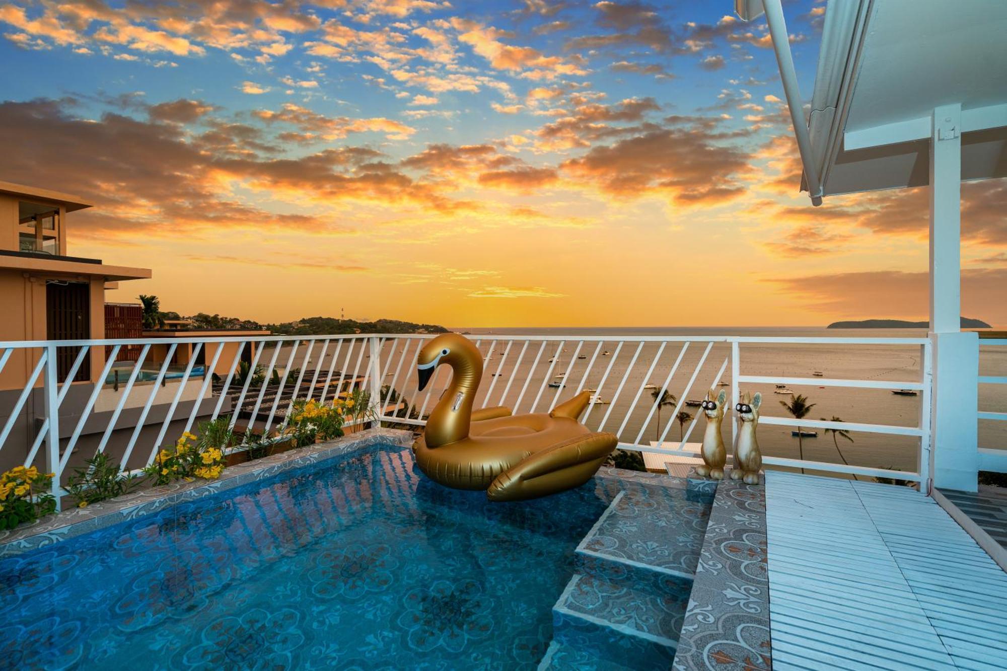 Mona Seaview Pool Villa Beach Front Aoyon Beach บ้านมะขาม ภายนอก รูปภาพ
